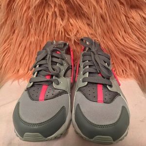 pink and grey huaraches